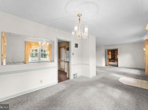 528 School House Lane, Willow Grove PA 19090
