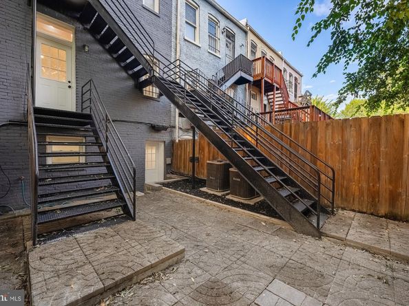 15 Seaton Place NE 2, Washington DC 20002