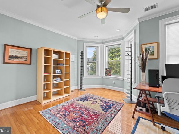 15 Seaton Place NE 2, Washington DC 20002
