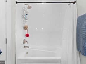 15 Seaton Place NE 2, Washington DC 20002