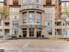 8220 Crestwood Heights Drive 412, Mclean VA 22102