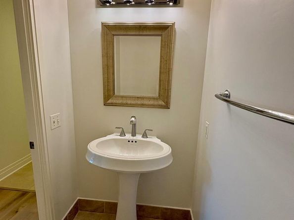 8220 Crestwood Heights Drive 412, Mclean VA 22102