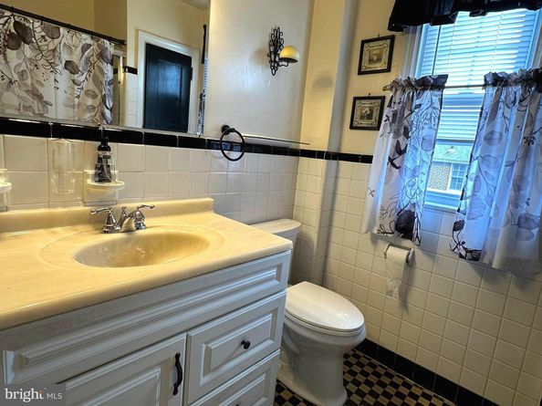803 Pleasant Road, Lansdowne PA 19050