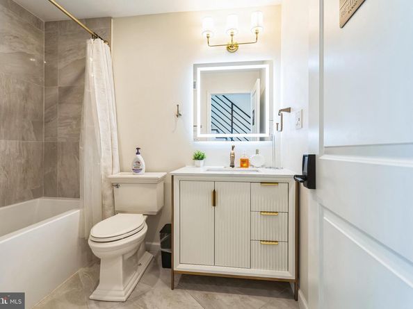 2420 Harlan Street, Philadelphia PA 19121