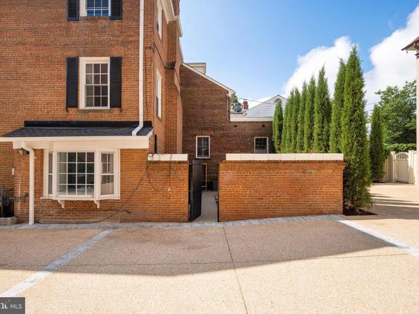 621 S Saint Asaph Street, Alexandria VA 22314
