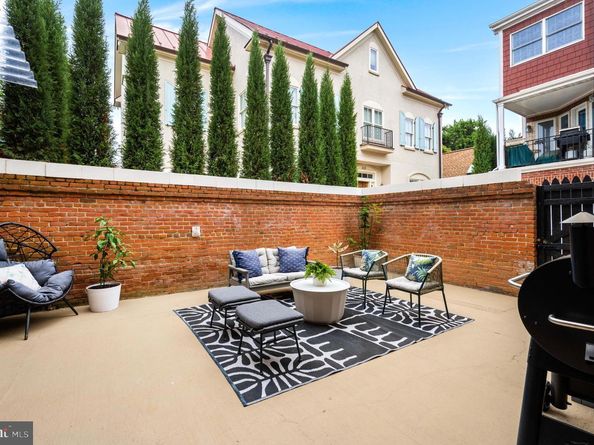 621 S Saint Asaph Street, Alexandria VA 22314