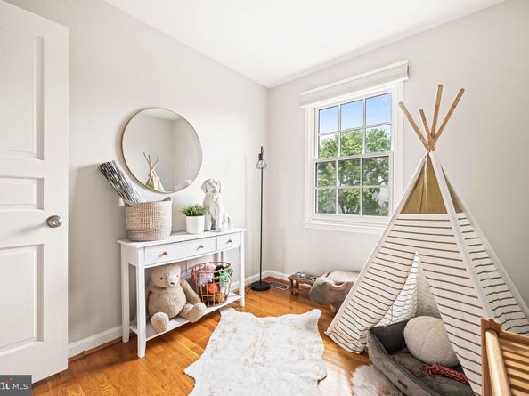 621 S Saint Asaph Street, Alexandria VA 22314