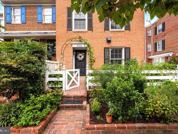 621 S Saint Asaph Street, Alexandria VA 22314