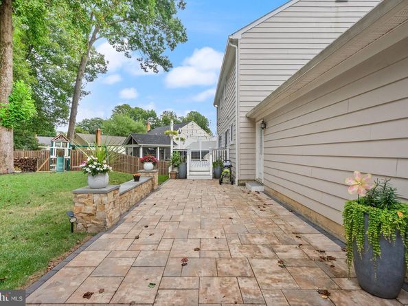 8470 Nicole Court, Annandale VA 22003