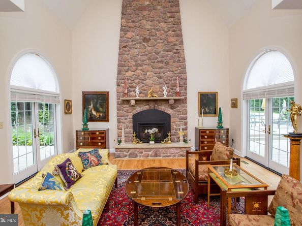 5584 Lower Mountain Road, New Hope PA 18938
