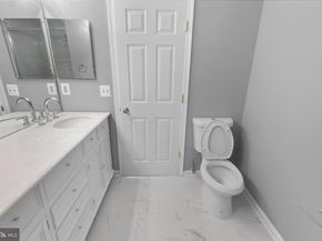 2447 Clover Field Circle, Herndon VA 20171