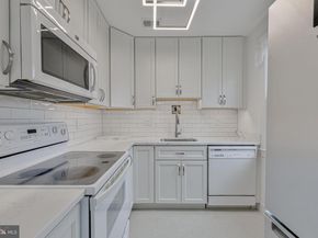 2807 Arlington Boulevard 301, Arlington VA 22201