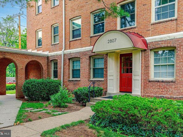 2807 Arlington Boulevard 301, Arlington VA 22201