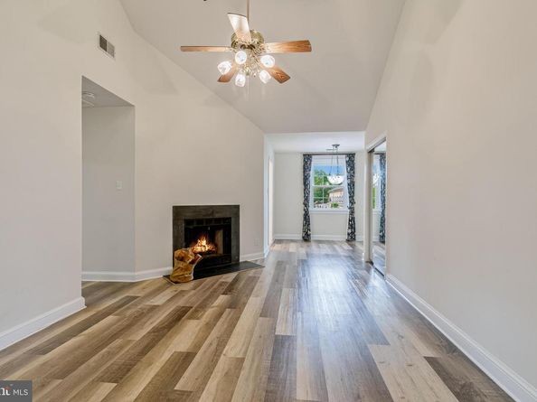 2807 Arlington Boulevard 301, Arlington VA 22201