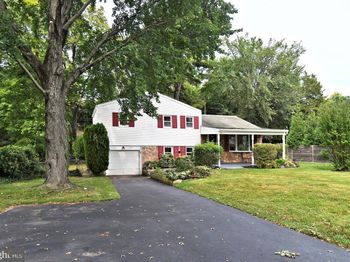 4 Arthurs Court