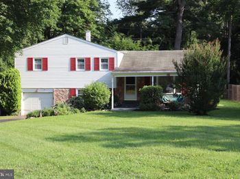 4 Arthurs Court