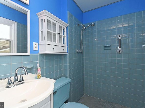 4 Arthurs Court, Plymouth Meeting PA 19462