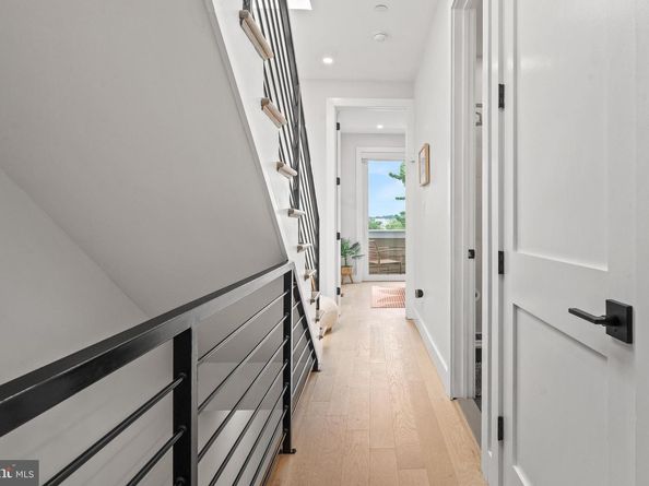 1509 D Street NE 2, Washington DC 20002