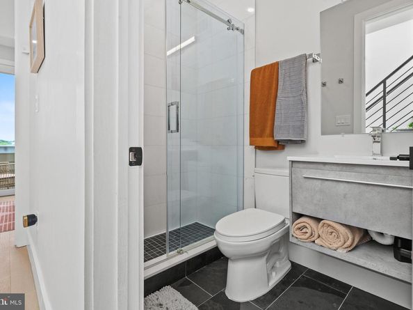 1509 D Street NE 2, Washington DC 20002