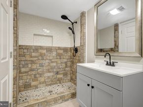 7004 Chestnut Avenue, Falls Church VA 22042