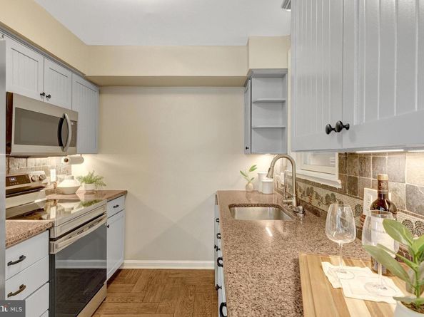 7004 Chestnut Avenue, Falls Church VA 22042