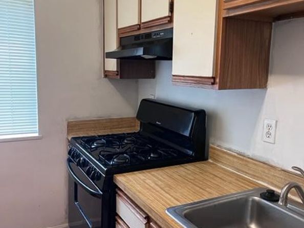 4721 1st Street SW 101, Washington DC 20032