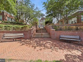 801 S Greenbrier Street 306, Arlington VA 22204
