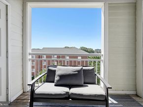 801 S Greenbrier Street 306, Arlington VA 22204