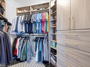 801 S Greenbrier Street 306, Arlington VA 22204