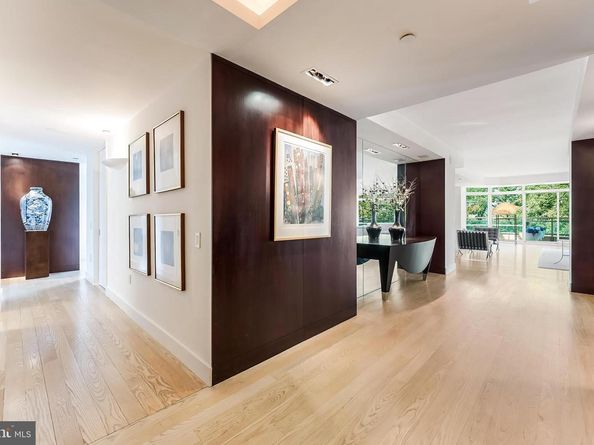 5630 Wisconsin Avenue 805, Chevy Chase MD 20815