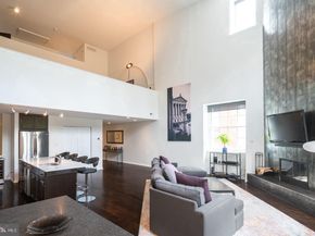 802 Locust Street 205, Philadelphia PA 19107