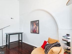 802 Locust Street 205, Philadelphia PA 19107