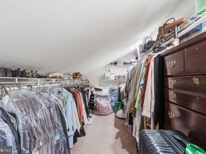 2732 Woodsview Drive, Bensalem PA 19020