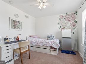 2732 Woodsview Drive, Bensalem PA 19020