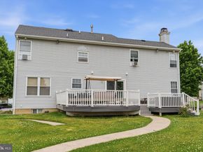 2732 Woodsview Drive, Bensalem PA 19020