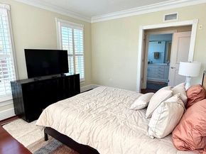 910 Powhatan Street 304S, Alexandria VA 22314