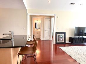 910 Powhatan Street 304S, Alexandria VA 22314