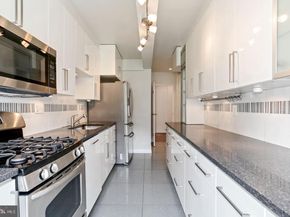 4201 Cathedral Avenue NW 215W, Washington DC 20016