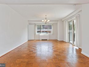 4201 Cathedral Avenue NW 215W, Washington DC 20016