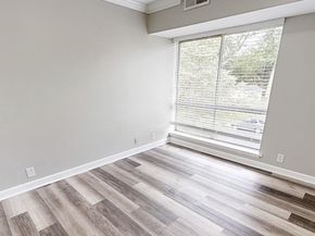 3700 N Rosser Street 204, Alexandria VA 22311