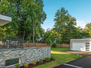 2841 Edgelea Road, Vienna VA 22181