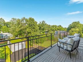 2841 Edgelea Road, Vienna VA 22181