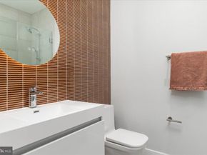 2841 Edgelea Road, Vienna VA 22181