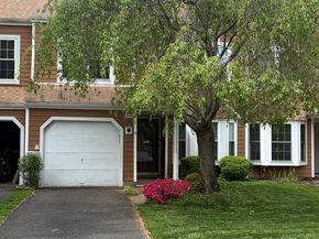 433 Trumbull Court, Newtown PA 18940