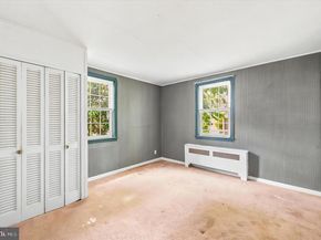 293 N Norwinden Drive, Springfield PA 19064