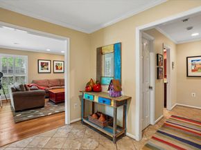 8200 W Gainsborough Court, Potomac MD 20854