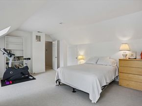 8200 W Gainsborough Court, Potomac MD 20854