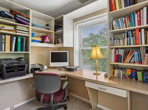 8200 W Gainsborough Court, Potomac MD 20854