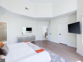 5821 Goldsboro Road, Bethesda MD 20817