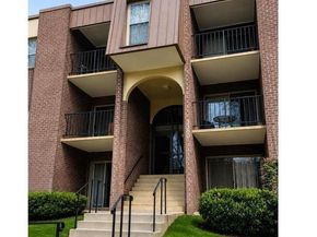 3300 Woodburn Village Drive 31, Annandale VA 22003